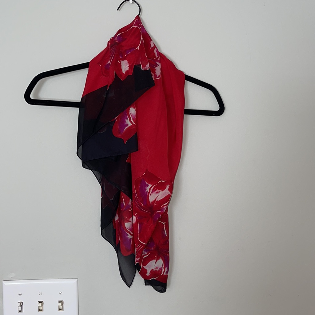 Anne Klein Vintage 100 Silk Scarf Anne Klein Vintage 100 Silk Scarf